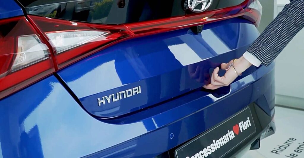 L'auto dal design dinamico e rinnovato che non passa inosservato. Scopri le innovative tecnologie della Nuova hyundai i20 per rendere la guida più semplice e sicura.
