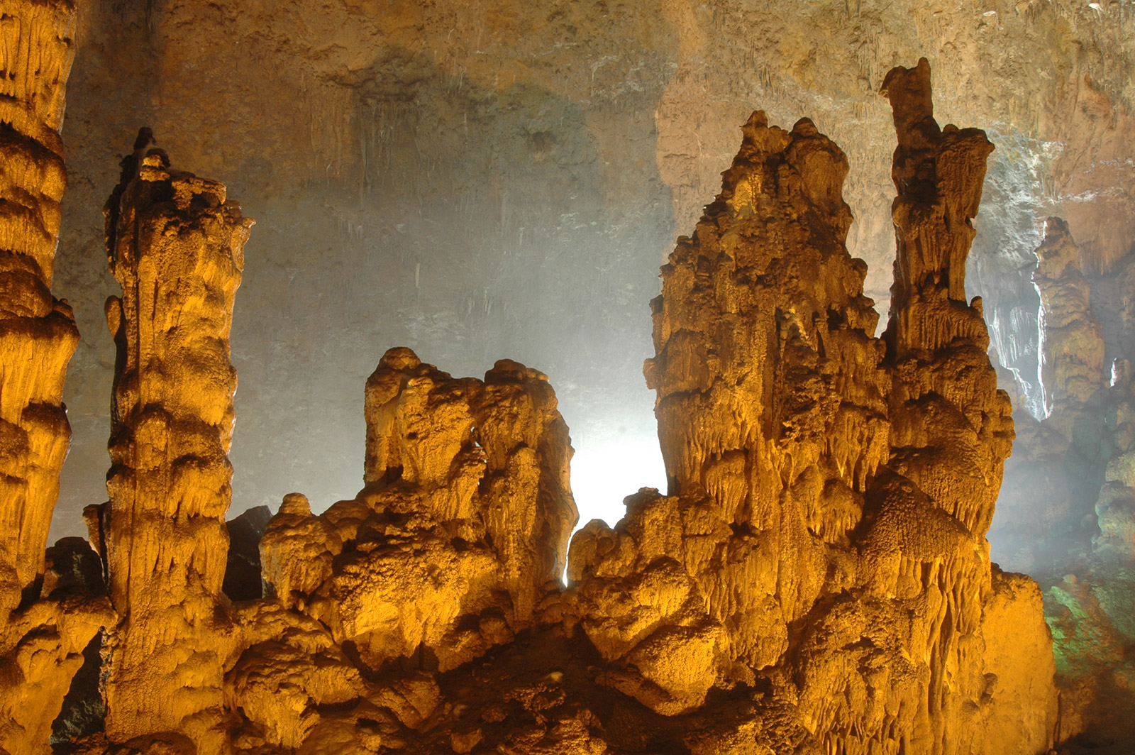 Le Grotte di Collepardo sono state, da tempo immemorabile, denominate “Grotte dei bambocci“
