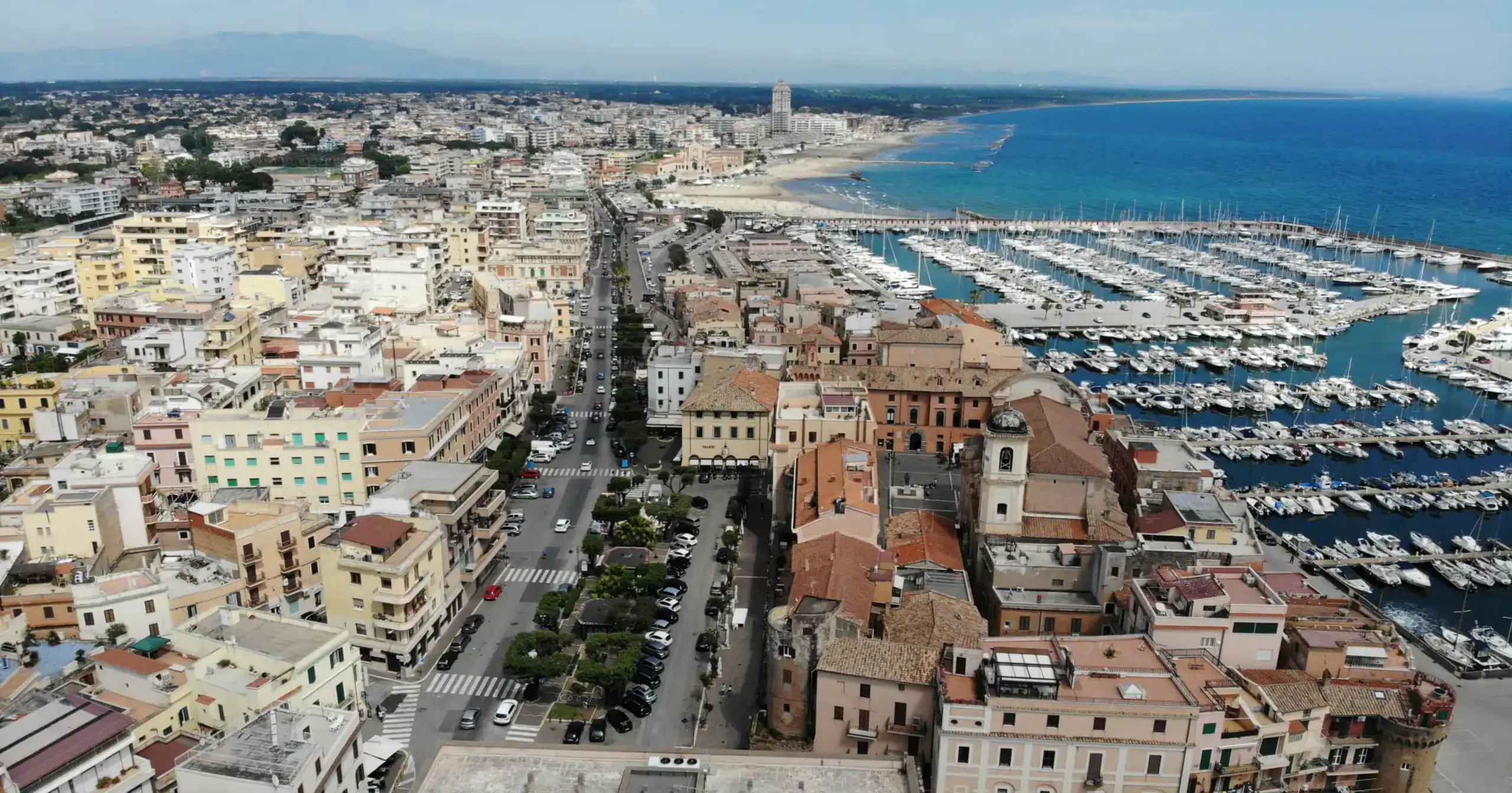 Cosa vedere a Nettuno. Il borgo medievale sul mare